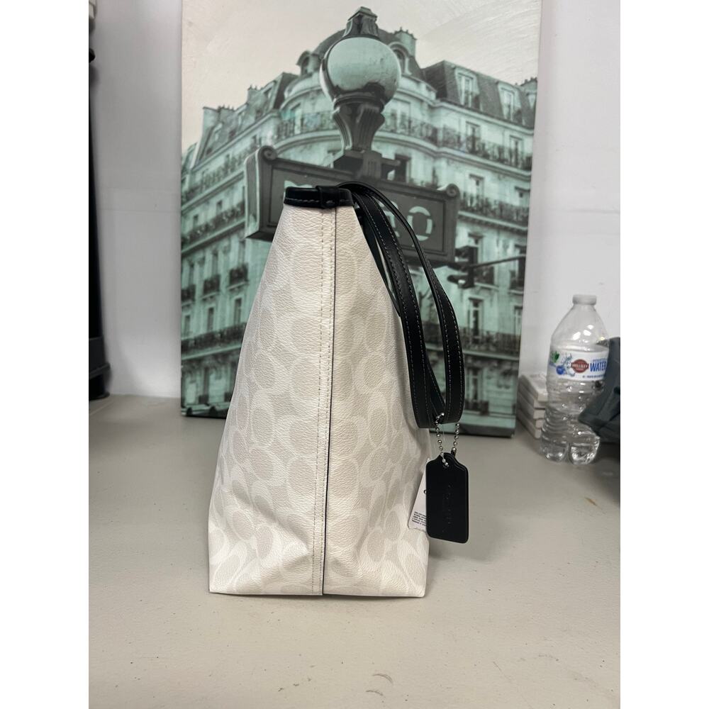 NWT Coach CP074 City Tote Chalk White Signature Canvas Leather Shoulder Tote Bag - Picture 3 of 7